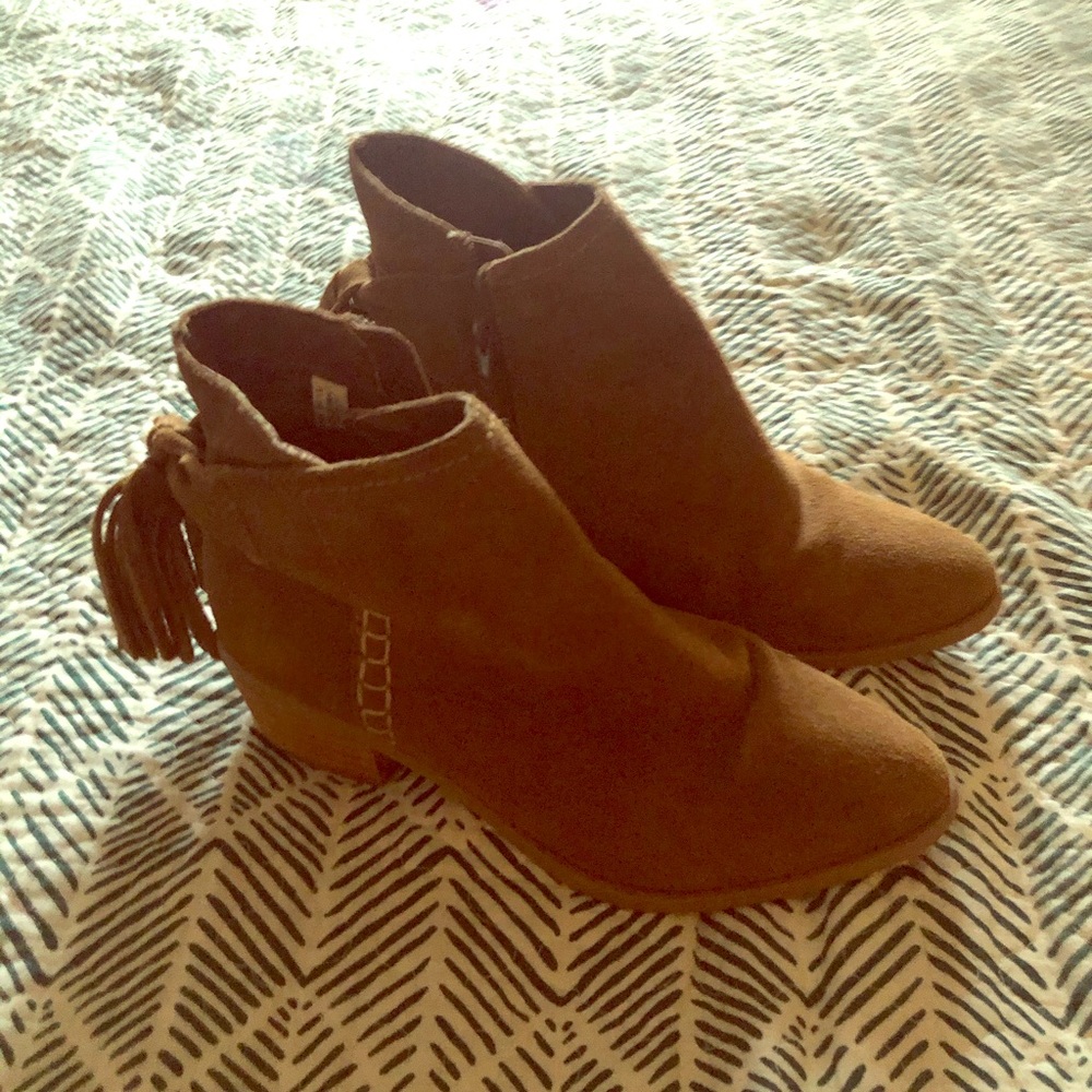 American Eagle Booties